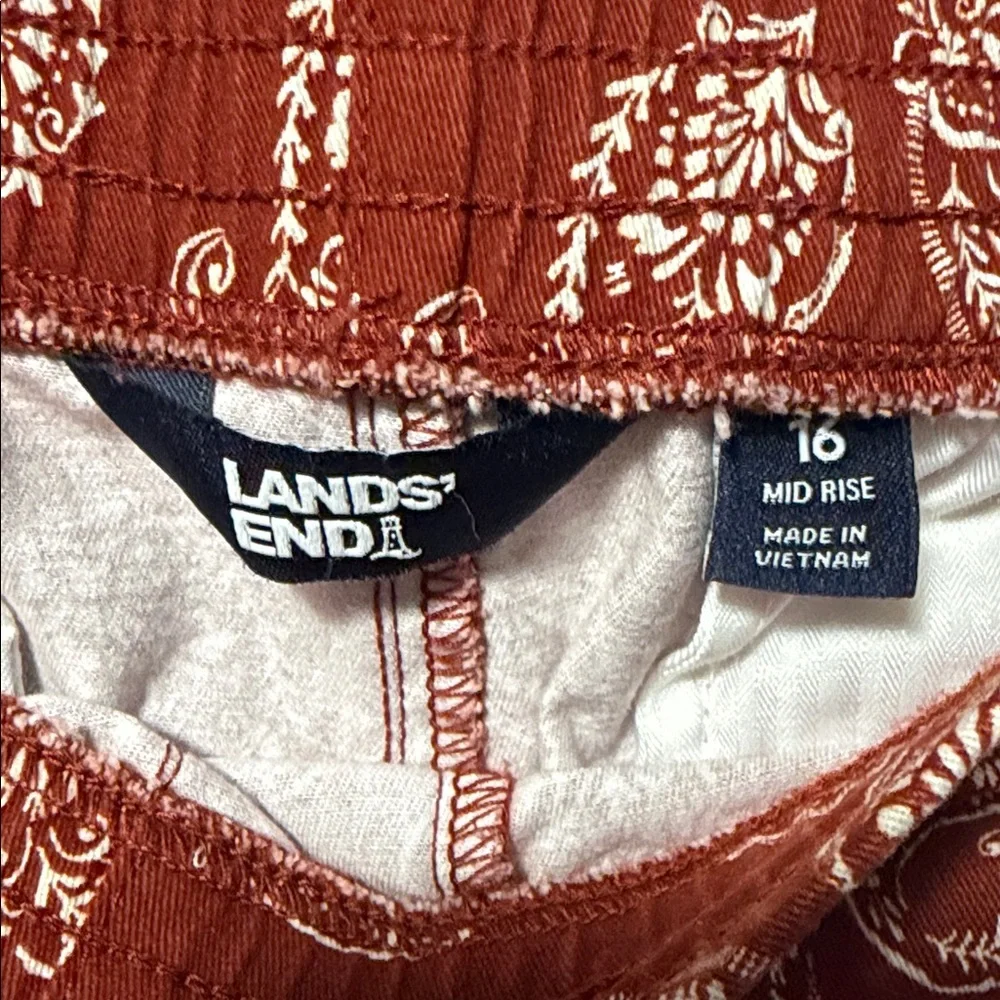 Lands' End Brick Red Paisley Shorts NWOT!